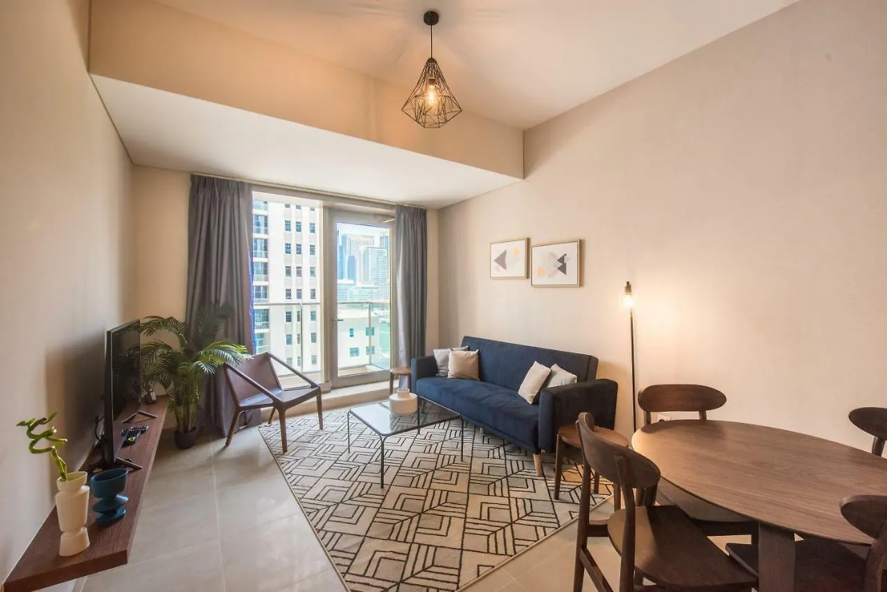 Апартаменты Fantastay Sparkle Tower One Bedroom Suite Marina View ОАЭ